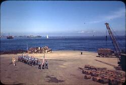 ドックに並んだ海軍兵 / Sailors Lined Up on the Dock image