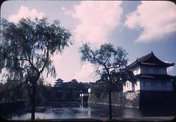 内濠と皇居 2 / Inner Moat and the Imperial Palace 2 image