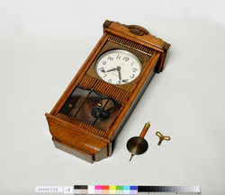 占領下日本製 柱時計（Made in Occupied Japan） / Wall Clock (Made in Occupied Japan) image