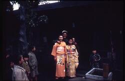和服姿の女性とアメリカ兵 / A Woman in Kimono and an American Soldier image