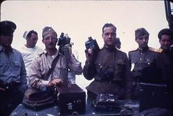 フェーレイスとソ連カメラマン / Faillace and a Soviet Photographer image