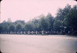 皇居を警備するアメリカ兵 / American Soldiers Guarding the Imperial Palace image