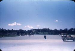 皇居を背景とした皇居駐車場 / The Imperial Palace Parking Lot, with the Imperial Palace in the Background image