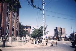 横浜中心部を歩く日本人 / Japanese People Walking in the City Centre of Yokohama image