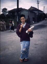 和服姿の女性 2 / Woman in Kimono 2 image
