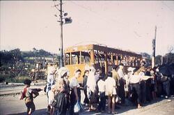 市電を待つ人々 1 / People Waiting for the Tram 1 image