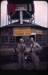 厚木基地の管制塔前にて、フェーレイスと軍曹 2 / Faillace and a Sergeant in Front of the Control Tower at Atsugi Base 2 image
