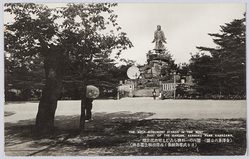 金沢兼六公園内明治記念標(日本武尊御銅像と西南役戦士尽忠碑) / The Meiji Monument in Kenroku Park, Kanazawa(Bronze Statue of Prince Yamato Takeru and Monument to the Dead Soldiers in the Seinan War) image