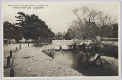 (栗林公園北庭)蒼水に架る白石の蓮池橋 / (Ritsurin Park North Garden) White Stone Hasuikebashi Bridge above the Blue Water Surface image