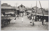 (平壤名勝)白衣の雑踏する朝鮮人市塲(旧市街)/(Scenic Spot of Pyongyang) Korean Market Bustling with People in White Robes (Old Town) image