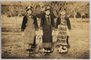 民族衣装の女性/Women in Folk Costume image