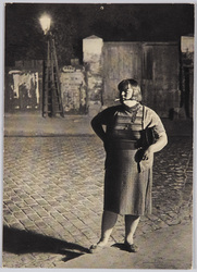 LA BELLE DE NUIT(1933)PARIS BY NIGHT / The Night Beauty(1933) Paris by Night  image