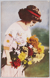 花束を持つ外国人少女 / Foreign Girl with a Bouquet of Flowers image