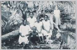 (南洋西廻リパラオ島) アラパケツにて島民風俗 / (Westward Trip around the South Seas: Palau Islands) Customs of the Islanders in Arapaketsu image
