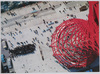 神戸ポートタワー展望台より真下を見る(高さ103m)/Looking Straight Down from the Observation Deck of the Kobe Port Tower (Height: 103 Meters) image