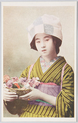花籠を持つ女性 / Woman Holding a Flower Basket image
