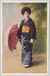 洋傘を持つ和装女性 / Woman in Kimono Holding a Western Umbrella image