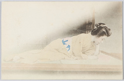 横たわる女性 / Woman Lying Down image