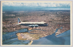 マニラ上空を飛ぶフィリピン航空機 / Philippine Aircraft Flying over Manila image