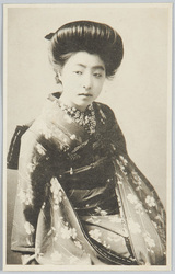 和装女性 / Woman in Kimono image