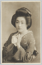 和装女性 / Woman in Kimono image