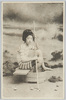 たらいを舟にする水着の女性/Woman in a Swimsuit Using a Washtub as a Boat image