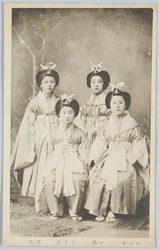 [芸妓]かほる　小高　小千代　三吹 / [Geisha]Kaoru, Odaka, Kochiyo, Mifuki image