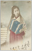 アコーディオンを持つ和装女性 / Woman in Kimono Holding an Accordion image