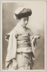 芸妓 新橋菊三升栄龍 / Geisha, Shimbashi Kikumimasu, Eiryū image