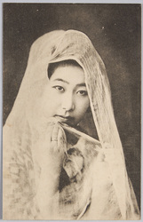 ベールをまとう女性 / Woman Wearing a Veil image