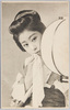 ぼんぼりの影からのぞく和装女性/Woman in Kimono Peeking Out From the Shadow of a Paper Lantern image
