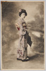 傘を持つ和装女性/Woman in Kimono Holding an Umbrella image