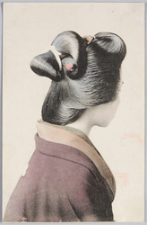日本髪の和装女性 / Japanese Women in Kimono with Japanese Hair image