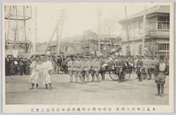 大正二年四月四日 鳴呼殉職木村徳田両中尉葬儀之實景 / April 4th, 1913, Actual Scene of the Funeral of First Lieutenants Kimura and Tokuda, Who Died on Duty image