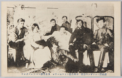 虐殺団パルチザンの首領 中央白服トリヤピーチン及女参謀ニーナレベジヨワ / Leader of the Partisan Massacre Group, Tryapitsyn, in White Clothes in the Center, and His Female Staff Officer, Nina Lebedeva image