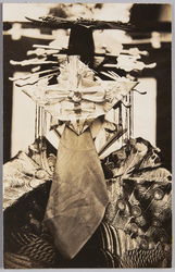[京都　島原太夫の後ろ髪] / [Back View of the Hairstyle of Tayū (Courtesan of the Highest Rank) in Shimabara, Kyoto] image