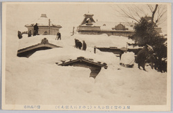 屋上の雪と戦う人々(この下に人家あり)雪の高田市 / People Struggling With the Snow on Rooftops (There Are Houses Under the Snow), Snowy Takedashi image