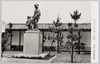 お弓おつる子別れの銅像　阿波十郎兵衛屋敷/Bronze Statue of Oyumi and Otsuru's Farewell, Awa Jūrōbei Yashiki Puppet Theater and Museum image