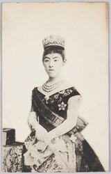 昭憲皇太后 / Empress Shōken image