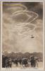 二重橋前より見たる天覧大飛行　スミス氏の妙技/Aerobatic Skills of Arthur Roy Smith Displayed during the Aerobatics Show in the Presence of the Emperor as Seen from Nijūbashi Bridge  image