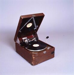 蓄音器 / Gramophone image