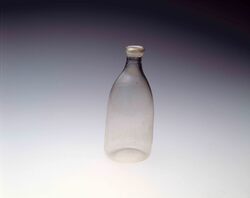 無色口厚徳利 / Colorless, Wide Neck Sake Bottle image