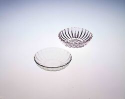 無色菊型型吹き盃 / Colorless, Chrysanthemum-shaped Mold Blowing Sake Cup image