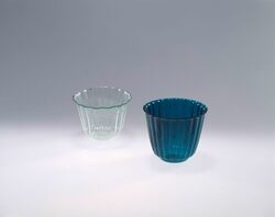青緑色菊型深向付 / Chrysanthemum-shaped, Blue Green Deep Bowl for Mukozuke image