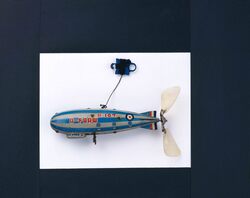 ブリキ玩具 飛行船 / Tin Toy: Airship image