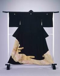 着物 紋付 袷 / Kimono Montsuki Awase (Lined Kimono with Family Crest) image