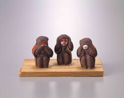 土人形 三猿 / Clay Doll, Three Monkeys image