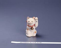 郷土玩具 招き猫 / Folk Toy: Lucky Cat image