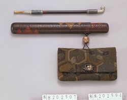 木綿相良繍腰差したばこ入れ / Cotton Tobacco Pouch with Sagara Embroidery, with Pipe Case image