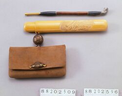 鹿革腰差したばこ入れ / Deer Hide Tobacco Caddy image